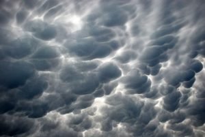 mammatus clouds, threatening severe weather